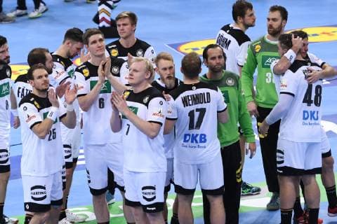 GER, IHF WM 2019, Deutschland (GER) vs Norwegen (NOR) 25.01.2019, GER, IHF WM 2019, Deutschland (GER) vs Norwegen (NOR) im Bild die deutsche Mannschaft laesst nach der Niederlage die Koepfe haengen