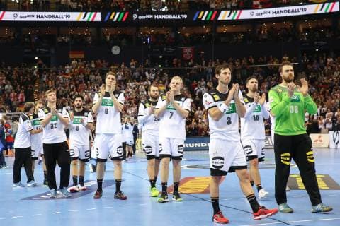 entaeuscht bedankt sich das deutsche Team bei den Fans Deutschland-Norwegen, Handball-WM 2019 Hamburg