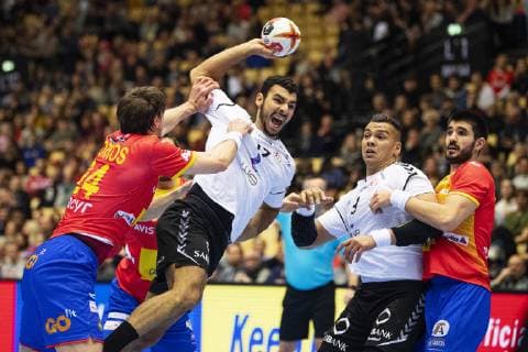 Ahmed Khairy (17), Mohamed Shebib (89) of Egypt and Viran Morros de Argila (24), Eduardo Gurbindo Martinez (3) of Spain during the men s IHF Handball World Championship WM Weltmeisterschaft placement match 7-8 between Spain and Egypt in Herning, Denmark, Saturday, Jan. 26, 2019.. , Herning Denmark Copyright: BoxAmstrup BoxAmstrupx COP105 spdk20190126-193804-L