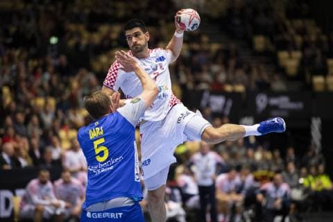 Handball, WM, Spiel um Platz 5, Kroatien - Schweden January 26, 2019 - Herning, Denmark - Max Darj, Sweden and Luka Stepancic (7), Croatia are fighting for the ball in the handball match for the 5th and 6th place between Croatia and Sweden in Jyske Bank Boxen in Herning during the 2019 IHF Handball World Championship WM Weltmeisterschaft in Germany Denmark. Handball 2019: Croatia-Sweden - ZUMAm173 20190126_zsp_m173_017 Copyright: xLarsxMoellerx