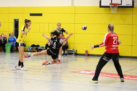 Jasmin Dirmeier (VfL Waiblingen) beim Torwurf GER, 2.Liga Frauen, HC Roedertal - VfL Waiblingen, 26.01.2019 Grosssalza Copyright: xEIBNER Skomudekx EP_eer