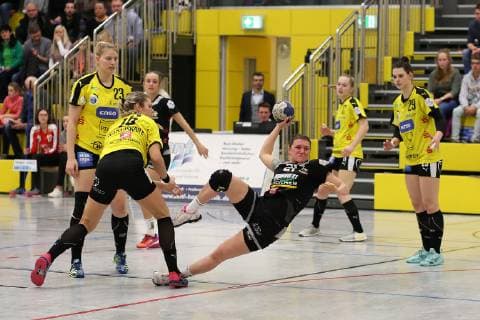 Louisa de Bellis (VfL Waiblingen) beim Torabschluss GER, 2.Liga Frauen, HC Roedertal - VfL Waiblingen, 26.01.2019 Grosssalza Copyright: xEIBNER Skomudekx EP_eer