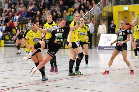 Louisa de Bellis (VfL Waiblingen) beim Torwurf GER, 2.Liga Frauen, HC Roedertal - VfL Waiblingen, 26.01.2019 Grosssalza Copyright: xEIBNER Skomudekx EP_eer