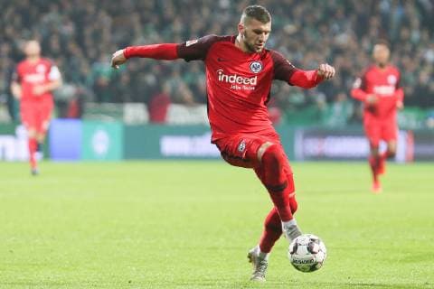 Fußball 1. Bundesliga 19. Spieltag SV Werder Bremen - Eintracht Frankfurt am 26.01.2019 im Weserstadion in Bremen Ante Rebic (Frankfurt) am Ball