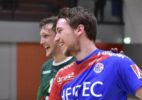 26.01.2019 - Handball - Saison 2018 2019 - Testspiel - Freundschaftsspiel : HC Erlangen HCE - Rimpar Wölfe - OGo - Patrick Schmidt (17, DJK Rimpar Wölfe ) Dominik Mappes (22, HC Erlangen HCE ) lachen