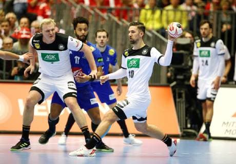 Patrick Wiencek, Timothey N Guessan, Fabian Wiede Aktion Spielszene Zweikampf Handball Weltmeisterschaft WM Herren Spiel um 3.Platz Saison 2018 2019 27.01.2019 Deutschland GER DHB vs. Frankreich FRA