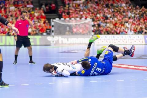 Steffen Faeth (Nr. 23, Deutschland) gegen Ludovic Fabregas (Nr. 23, Frankreich). Deutschland vs. Frankreich, Spiel um Platz 3, Handball, IHF Handball Weltmeisterschaft, 27.01.19 Herning Daenemark Jyske Bank Boxen Copyright: xAgentur54Gradx xFelixxKoenigx