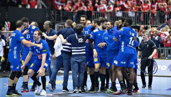 France players celebrate the victory in the men s IHF Handball World Championship WM Weltmeisterschaft bronze medal match between Germany and France in Herning, Denmark, Sunday, Jan. 27, 2019.. , Herning Jylland Denmark Copyright: HenningxBagger HenningxBaggerx COP101 spdk20190127-160857-L