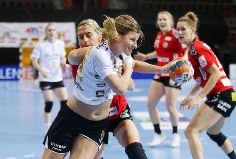 BAU Ludwigsburg , Handball SG BBM Bietigheim vs. Team Esbjerg , Angela Malestein ( BBM )