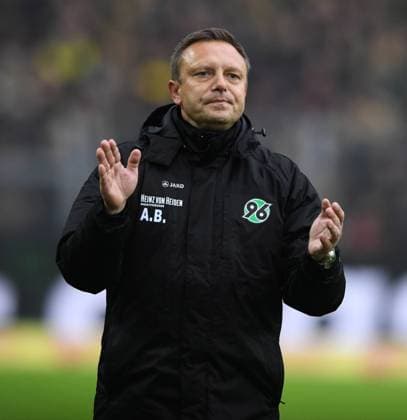 Borussia Dortmund - Hannover 96 26.01.2019. Trainer Andre Breitenreiter (Han96). DFL REGULATIONS PROHIBIT ANY USE OF PHOTOGRAPHS AS IMAGE SEQUENCES AND OR QUASI-VIDEO