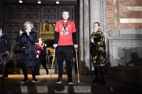 Handball, Weltmeister Dänemark wird in Kopenhagen gefeiert Det danske herrelandshold som soendag vandt guld i VM i haandbold bliver hyldet paa Koebenhavns Raadhusplads, mandag den 28. januar 2019. , Haandboldherrerne hyldes fra bal Denmark Copyright: MadsxClausxRasmussenx COP107 spdk20190128-182103-L