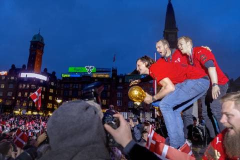Handball, Weltmeister Dänemark wird in Kopenhagen gefeiert Det danske herrelandshold der vandt guld i VM i haandbold hyldes paa Koebenhavns Raadhusplads, mandag den 28. januar 2019. , Copenhagen Copyright: BAX BaxxLindhardtx COP107 spdk20190128-185533-L
