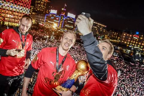 Handball, Weltmeister Dänemark wird in Kopenhagen gefeiert Det danske herrelandshold der vandt guld i VM i haandbold hyldes paa Koebenhavns Raadhusplads, mandag den 28. januar 2019. , Copenhagen Denmark Copyright: RitzauxScanpix MadsxClausxRasmussenx COP107 spdk20190128-191500-L