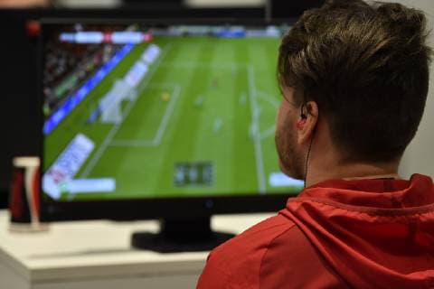 30.01.2019 - eSports - Virtual Bundesliga Club Championship - Derby - SpVgg Greuther Fürth ( Kleeblatt ) gg 1. FC Nürnberg FCN ( Club ) - - Kevin Kev1n Reiser ( 1. FC Nürnberg ) *** 30 01 2019 eSports Virtual Bundesliga Club Championship Derby SpVgg Greuther Fürth Kleeblatt gg 1 FC Nuremberg FCN Club Kevin Kev1n Reiser 1 FC Nuremberg