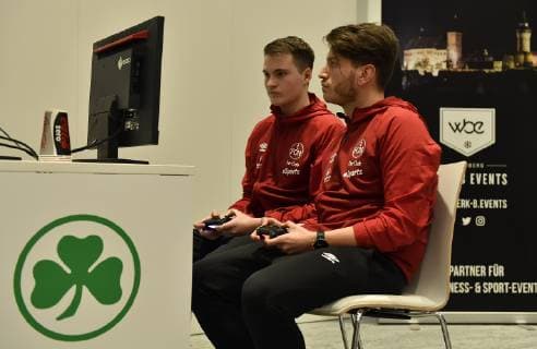 30.01.2019 - eSports - Virtual Bundesliga Club Championship - Derby - SpVgg Greuther Fürth ( Kleeblatt ) gg 1. FC Nürnberg FCN ( Club ) - - Kevin Kev1n Reiser ( 1. FC Nürnberg ) vor Serhat Serhatinho01 Öztürk ( 1. FC Nürnberg ) *** 30 01 2019 eSports Virtual Bundesliga Club Championship Derby SpVgg Greuther Fürth Kleeblatt gg 1 FC Nürnberg FCN Club Kevin Kev1n Reiser 1 FC Nürnberg ahead Serhat Serhatinho01 Öztürk 1 FC Nürnberg