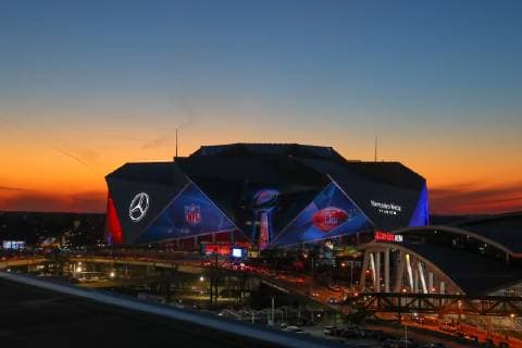 ATLANTA, GA - JANUARY 30: A General View of Mercedes Benz Stadium site of Super Bowl LIII at sunset during Super Bowl LIII week on January 30, 2019 at the Georgia World Congress Center in Atlanta GA. (Photo by Rich Graessle Icon Sportswire) NFL American Football Herren USA JAN 30 Super Bowl LIII - Mercedes Benz Stadium Icon190129486 EDITORIAL USE ONLY