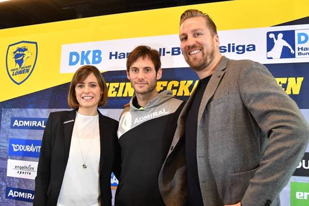 Sport Bilder des Tages Rhein Neckar Loewen v.l. Rhein Neckar Loewe Geschaeftsfuehrerin Jennifer Kettemann, Rhein Neckar Loewe Uwe Gensheimer und Rhein Neckar Loewe Mannschaftsverantwortlicher Oliver Roggisch bei der Pressekonferenz der Rhein Neckar Löwen. Mannheim. 30.01.19 Handball SAP Arena , Mannheim Baden Wuerttemberg Deutschland SAP Arena