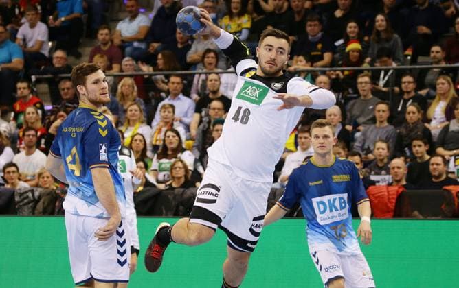 Stuttgart , Handball All Star Game 2019 , All Star-Team vs. Deutsche Nationalmannschaft , Jannik Kohlbacher ( Deut )