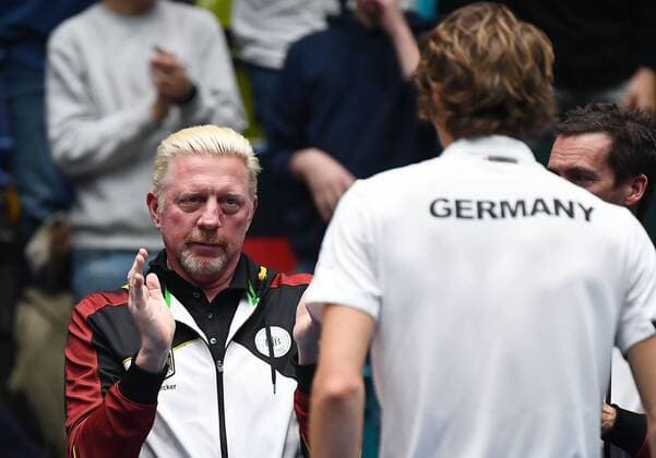 01.02.2019, xjhx, Tennis Davis Cup, Deutschland - Ungarn emspor, v.l. Boris Becker (Head of Mens Tennis DTB), Alexander Zverev (DTB) jubeln jubelt nach Spielende. Frankfurt am Main