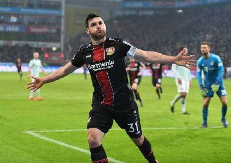Bayer 04 Leverkusen - FC Bayern München 02.02.2019. Jubel Torschütze Kevin Volland (LEV) nach dem 2:1. DFL REGULATIONS PROHIBIT ANY USE OF PHOTOGRAPHS AS IMAGE SEQUENCES AND OR QUASI-VIDEO *** Bayer 04 Leverkusen FC Bayern Munich 02 02 2019 Jubilee Scorer Kevin Volland LEV after the 2 1 DFL REGULATIONS PROHIBIT ANY USE OF PHOTOGRAPHS AS IMAGE SEQUENCES AND OR QUASI VIDEO HM