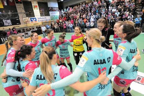 Jubel bei den TusSies TusSies Metzingen, Handball, HBF Ligaspiel, EHF-Cup Gruppenphase , 02.02.2019, Foto:TBaur Eibner TusSies Metzingen vs. IK Saevehof Metzingen Copyright: xEIBNER TobiasxBaurx EP_TBR
