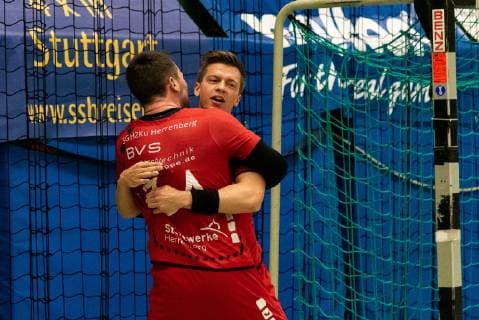 Marvin Seeger (SG H2Ku Herrenberg 06), Sandro Muench (SG H2Ku Herrenberg 34), Siegesjubel nach Spielende, SG H2Ku Herrenberg vs. HSG Konstanz 2, Handball, BWOL, Maenner, 02.02.2019, SG H2Ku Herrenberg vs. HSG Konstanz 2, Handball, BWOL, Maenner, 02.02.2019 Herrenberg Copyright: xEIBNER WolfgangxFrankx EP_WFK