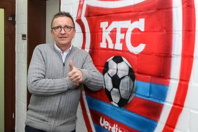 Sport Bilder des Tages Fußball 3. Liga Vorstellung des neuen Trainer Norbert Meier beim KFC Uerdingen am 04.02.2019 in der Grotenburg in Krefeld Norbert Meier ( Cheftrainer Uerdingen ) DFB regulations prohibit any use of photographs as image sequences and or quasi-video.