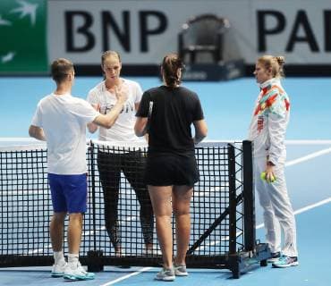Vera Lapko (BLR) und Teamkapitaen: Tatiana Poutchek (BLR), Lidziya Marozava (BLR)