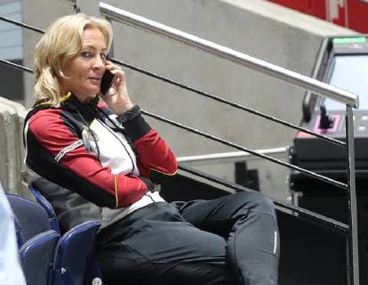 Barbara Rittner (GER) telefoniert