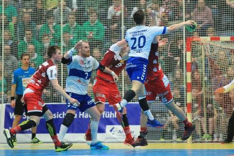 Jonas Hoenicke (Dessau-Rosslau 20) wirft auf das Tor beim Spiel TUSEM Essen vs. Dessau-Rosslauer HV, Handball, 2. Bundesliga, 08.02.2019 TUSEM Essen vs. Dessau-Rosslauer HV, Handball, 2. Bundesliga, 08.02.2019 Essen Copyright: xEIBNER MarioxHommesx EP_MHS