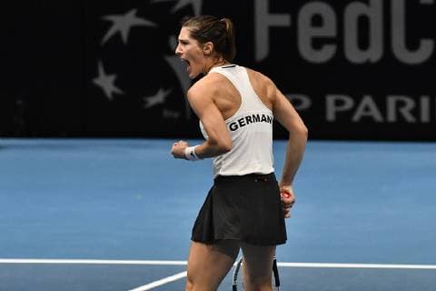 GER, Fed Cup 2019: Auftakt Deutschland vs. Weißrussland in Braunschweig 09.02.2019, Volkswagen Halle, Braunschweig, GER, Fed Cup 2019: Auftakt Deutschland vs. Weißrussland in Braunschweig, im Bild Andrea Petkovic (GER), Porsche Team Deutschland Jubel Freude Emotion gibt sich kaempferisch und zeigt die Faust