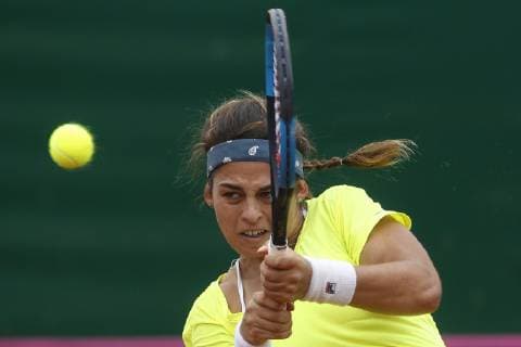 The Brazilian tennis player Carolina Meligeni returns the ball to the Paraguayan Montserrat Gonzalez during the first match of the final of the American Zone of the Fed Cup, in Rionegro, Colombia, 09 February 2019. Final of the American Zone of the Fed Cup: Brazil - Paraguay !ACHTUNG: NUR REDAKTIONELLE NUTZUNG!  Copyright: xLuisxEduardoxNoriegaxA.x AME792 20190209-636853368641398997