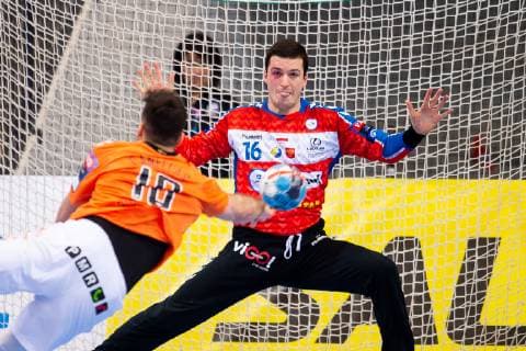 Handball, CL, IFK Kristianstad - KS Vive Tauron Kielce 190209 Kristianstads Marc Canellas och Kielce malvakt Filip Ivic under handbollsmatchen i Champions League mellan Kristianstad och Kielce den 9 februari 2019 i Kristianstad. Copyright: AvdoxBilkanovic BB190209AB126