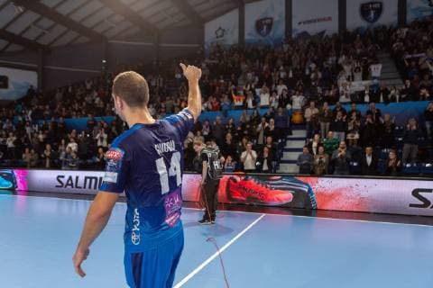 match de ehf champions league entre le Montpellier Handball (mhb) et Meshkov Brest. GUIGOU Michael Left Wing HANDBALL : Montpellier vs Meshkov brest - Velux ehf champions league - 09 02 2019 GuillaumeBRESSON Panoramic 