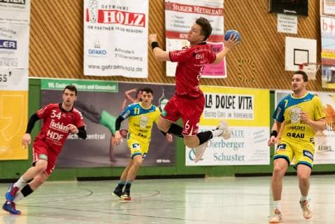 Sandro Muench (SG H2Ku Herrenberg 34), Vincent Wohlfarth (SG Pforzehim Eutingen 11), Marvin Seeger (SG H2Ku Herrenberg 06), Michael Hohnerlein (SG Pforzehim Eutingen 07), SG H2Ku Herrenberg vs. SG Pforzehim Eutingen, Handball, BWOL, Maenner, 09.02.2019, SG H2Ku Herrenberg vs. SG Pforzehim Eutingen, Handball, BWOL, Maenner, 09.02.2019 Herrenberg Copyright: xEIBNER WolfgangxFrankx EP_WFK
