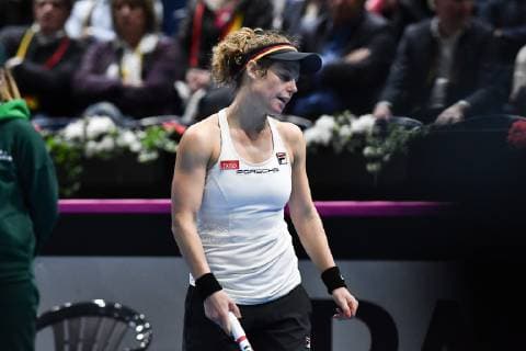 GER, Fed Cup 2019: Auftakt Deutschland vs. Weißrussland in Braunschweig 10.02.2019, Volkswagen Halle, Braunschweig, GER, Fed Cup 2019: Auftakt Deutschland vs. Weißrussland in Braunschweig, im Bild Laura Siegemund (GER), Porsche Team Deutschland unzufrieden enttaeuscht niedergeschlagen frustriert, nach ihrer Niederlage gegen Aryna Sabalenka (BLR)