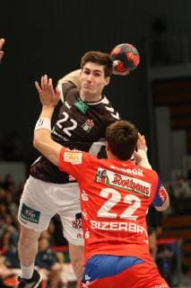 Handball 2.Handball Bundesliga 2018 2019 - Handball Sportverein Hamburg vs. Balingen-Weilstetten Philipp Bauer (Handball Sportverein Hamburg),Jona Schoch (Balingen Weilstetten), Sporthalle Hamburg Hamburg