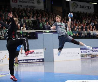Julian Sauer (DJK Rimpar Woelfe 68) frei vorm Tor, TV Emsdetten vs DJK Rimpar Woelfe, Handball, 2. Bundesliga, 10.02.2019, TV Emsdetten vs DJK Rimpar Woelfe, Handball, 2. Bundesliga, 10.02.2019 Emsdetten Copyright: xEIBNER JanxStrohdiekx EP_JSK