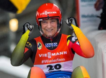10-02-2019 Oberhof Weltcup Rennschlitten Frauen Tatjana Hüfner ( GER ) *** 10 02 2019 Oberhof World Cup Racing Sled Women Tatjana Huefner GER