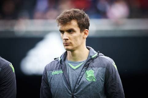 February 10, 2019 - Valencia, Valencia, Spain - Diego Llorente of Real Sociedad prior the La Liga match between Valencia and Real Sociedad at Estadio de Mestalla on February 10, 2019 in Valencia, Spain. Valencia CF v Real Sociedad - La Liga  - ZUMAn230 20190210_zaa_n230_1133 Copyright: xMariaxJosexSegoviax
