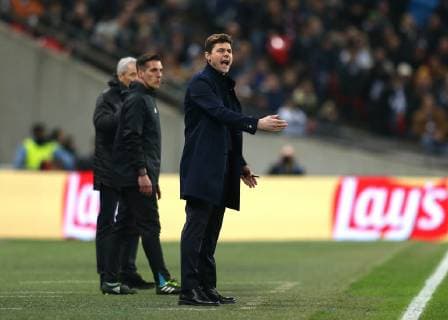 13th February 2019, Wembley Stadium, London England; UEFA Champions League football, Tottenham Hotspur versus Borussia Dortmund; Tottenham Hotspur Manager Mauricio Pochettino shouting at his players from the touchline  ActionPlus12105171 JohnxPatrickxFletcher