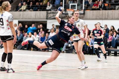 Katrin Schroeder (SG H2Ku Herrenberg Kuties 04), VfL Waiblingen Tigers vs. SG H2Ku Herrenberg Kuties , Handball, 2.Bundesliga, Frauen, HBF, Saison 18 19, 15.02.2019, VfL Waiblingen Tigers vs. SG H2Ku Herrenberg Kuties , Handball, 2.Bundesliga, Frauen, HBF, Saison 18 19, 15.02.2019 Waiblingen Copyright: xEIBNER WolfgangxFrankx EP_WFK