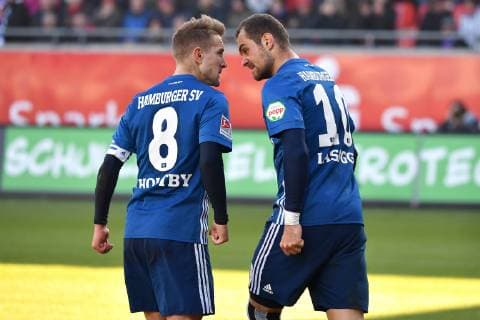 Sport Bilder des Tages Kopf an Kopf-Torjubel Pierre Michel LASOGGA (re,Hamburger SV) nach Tor zum 2-2, mit Lewis HOLTBY (Hamburger SV), Aktion,Jubel,Freude,Begeisterung, Fussball 2. Bundesliga FC Heidenheim-Hamburger SV 2-2, 22.Spieltag,Spieltag22,Liga2,Saison 2018 19 am 16.02.2019. VOITH ARENA, DFL REGULATIONS PROHIBIT ANY USE OF PHOTOGRAPHS AS IMAGE SEQUENCES AND OR QUASI-VIDEO.