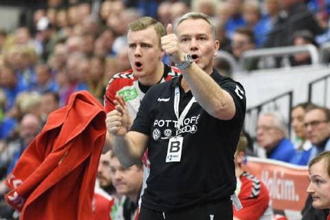 Kay Rothenspieler (Trainer ASV Hamm-Westfalen) gibt Anweisungen an der Seitenlinie, HBW Balingen-Weilstetten vs. ASV Hamm-Westfalen, 2. Handball Bundesliga, 22. Spieltag, 16.02.2019, HBW Balingen-Weilstetten vs. ASV Hamm-Westfalen, 2. Handball Bundesliga, 22. Spieltag, 16.02.2019 Balingen Copyright: xEIBNER Florian_Schustx EP_SCHUST