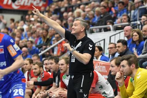 Kay Rothenspieler (Trainer ASV Hamm-Westfalen) gibt Anweisungen an der Seitenlinie, HBW Balingen-Weilstetten vs. ASV Hamm-Westfalen, 2. Handball Bundesliga, 22. Spieltag, 16.02.2019, HBW Balingen-Weilstetten vs. ASV Hamm-Westfalen, 2. Handball Bundesliga, 22. Spieltag, 16.02.2019 Balingen Copyright: xEIBNER Florian_Schustx EP_SCHUST