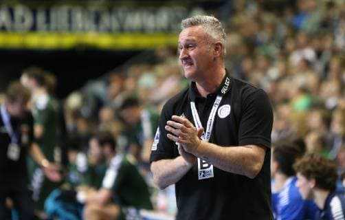 17.02.2019, Handball - 1.Bundesliga, 21.Spieltag, Füchse Berlin - VfL Gummersbach Bild: Denis Bahtijarevic (Trainer VfL Gummersbach) Handball - 1.Bundesliga - Füchse Berlin - VfL Gummersbach
