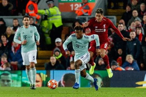 England, Liverpool 19.02.2019, UEFA Champions League - 2018 19 Season, Round of 16, First leg, Liverpool FC - FC Bayern Muenchen, Kingsley Coman (FCB) und Roberto Firmino (LFC) im Zweikampf ( DeFodi048