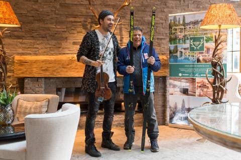 NORDIC SKIING - FIS Nordic World Ski Championships Seefeld 2019 SEEFELD,AUSTRIA,20.FEB.19 - NORDIC SKIING - FIS Nordic World Ski Championships Seefeld 2019, side event, photocell Garrett Schroecksnadel. Image shows violinist David Garrett and president Peter Schroecksnadel (OESV). GEPAxpictures xDanielxGoetzhaber