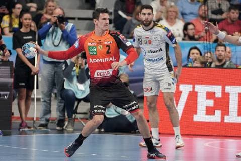 v.li.: Andre Schmid (Andy Schmid, RNL, 2), Blaz Janc (Kielce, 18), Aktion, Action, Spielszene, Handball, Champions League, Rhein-Neckar Löwen - PGE Vive Kielce,