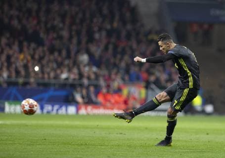 Cristiano Ronaldo of Juventus during the UEFA Champions League 2018 19 Round of 16 First Leg match between Atletico de Madrid and Juventus, at Wanda Metropolitano Stadium in Madrid on January 20, 2019. (Photo by Guille M. Cordon Press) Cordon Press